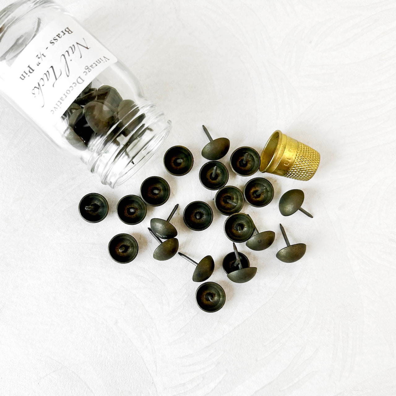 Vintage_Brass_Nail_Head_Tacks