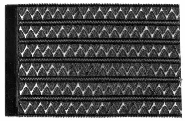 Pennant Point Border, Dresden Trims