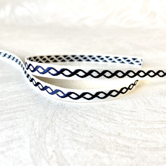 Wavy_Lines_Jacquard_Ribbon