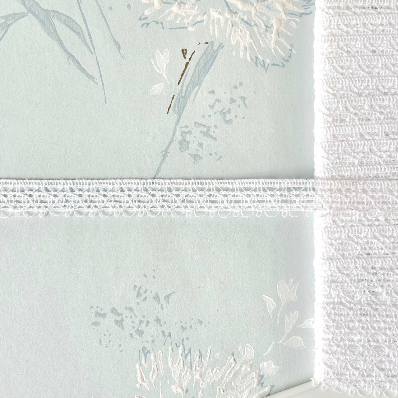 White_Circle_Flat_Lace