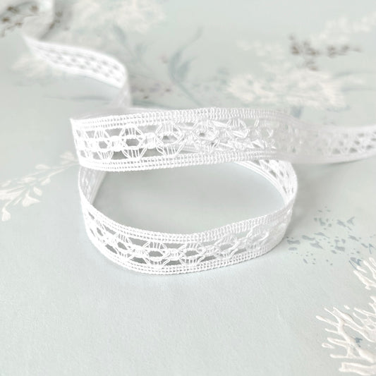 White_Flat_Lace