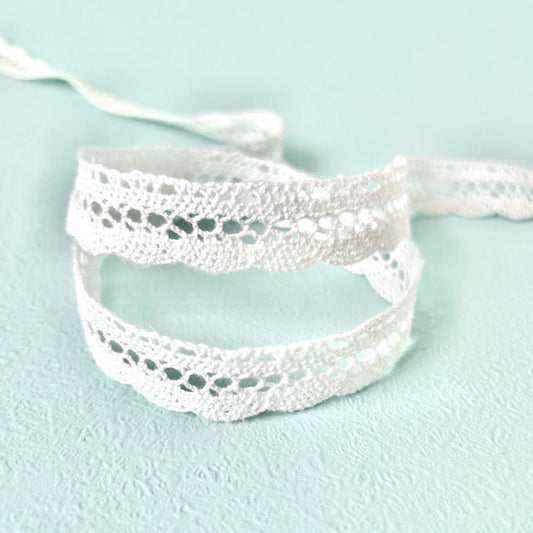 White_Scalloped_Cluny_Lace