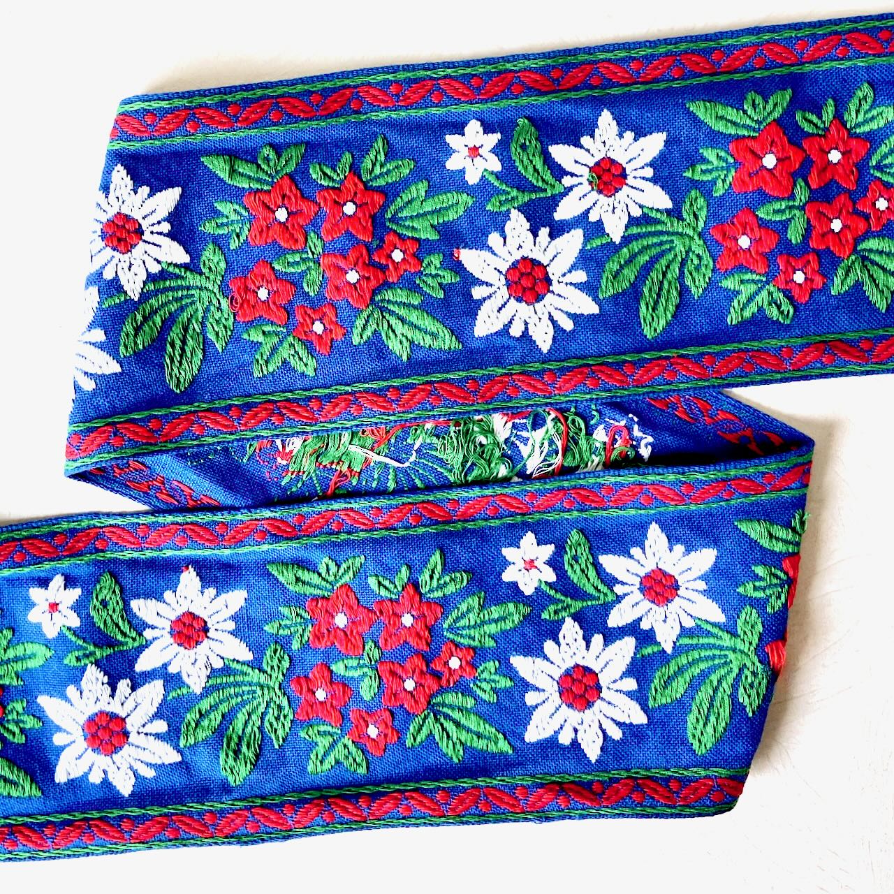 Wide_Floral_Jacquard_Ribbon