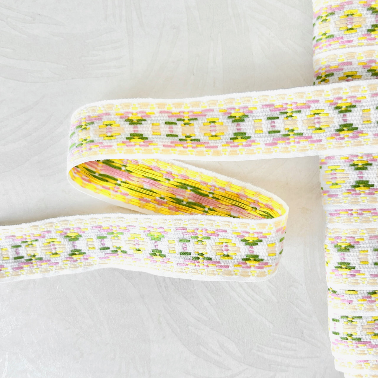 Yellow_Geometric_Jacquard_Ribbon