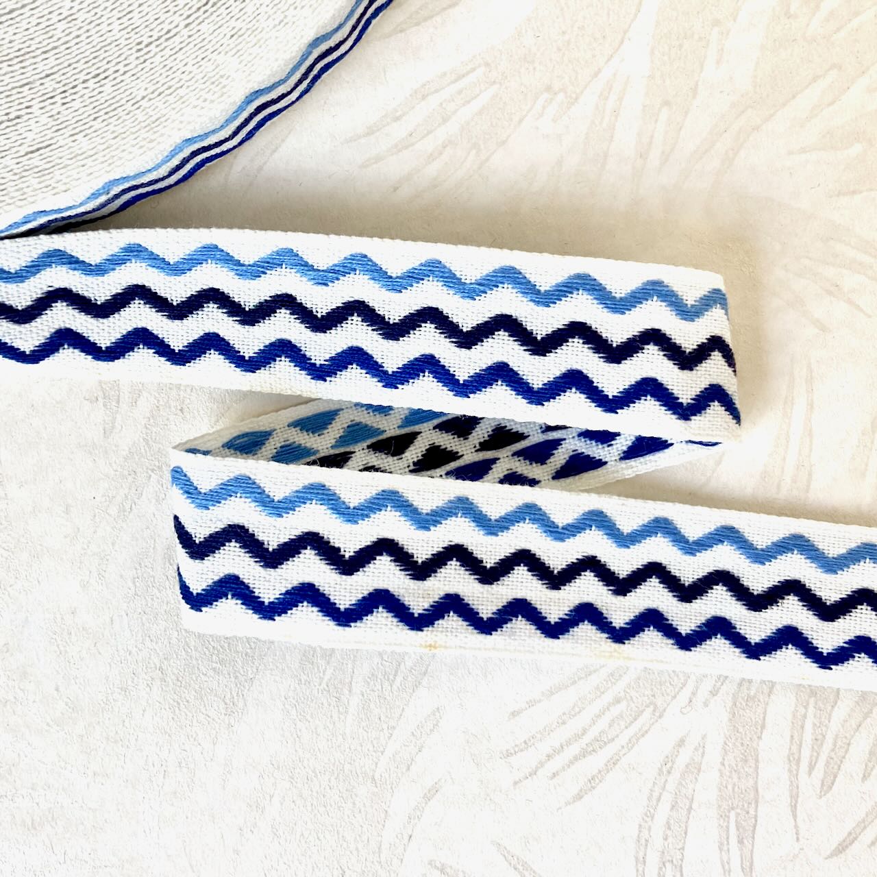 ZigZag_Line_Jacquard_Ribbon