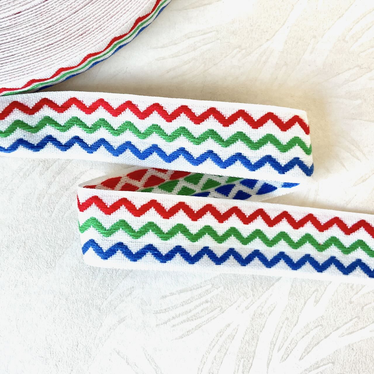 ZigZag_Line_Jacquard_Ribbon