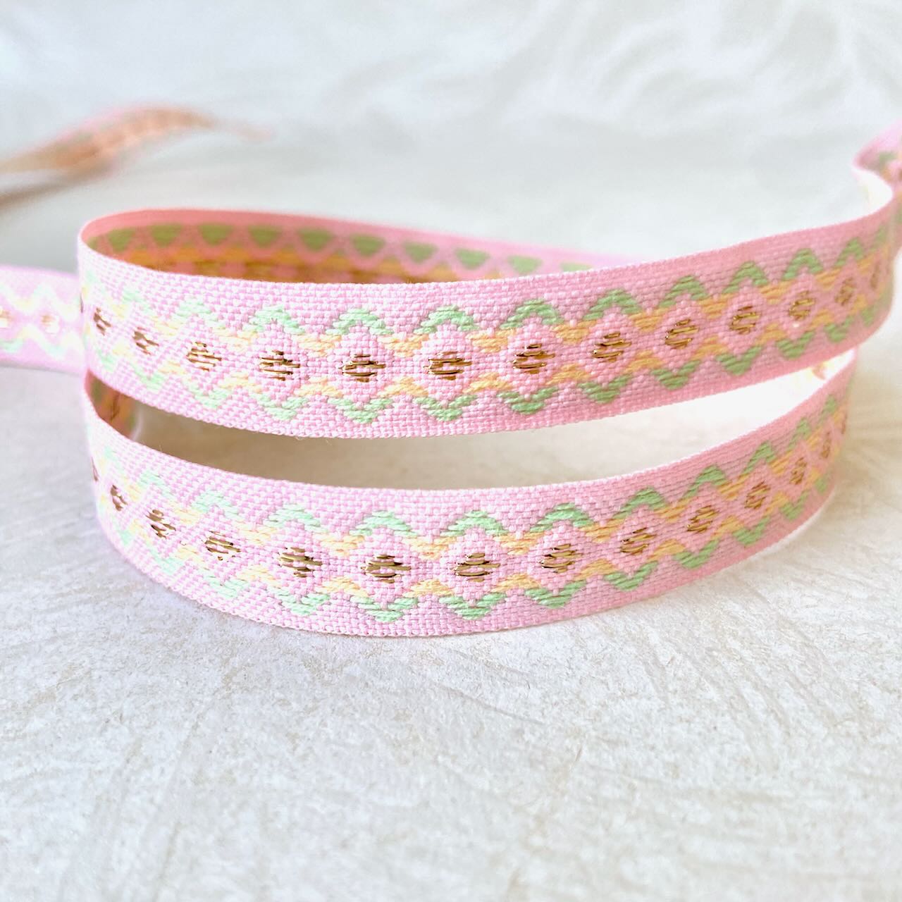 Zig_Zag_Metallic_Jacquard_Ribbon