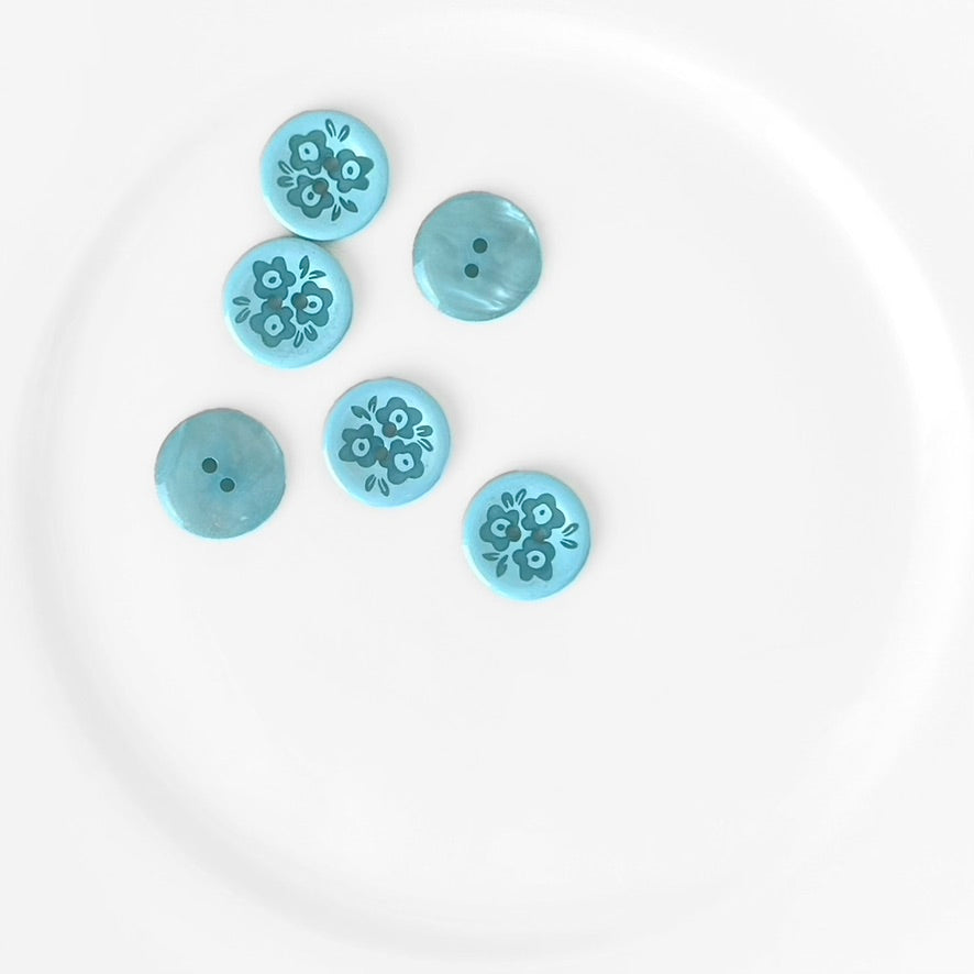 18MM 2 Hole Etched Flower Buttons - Multiple Colors