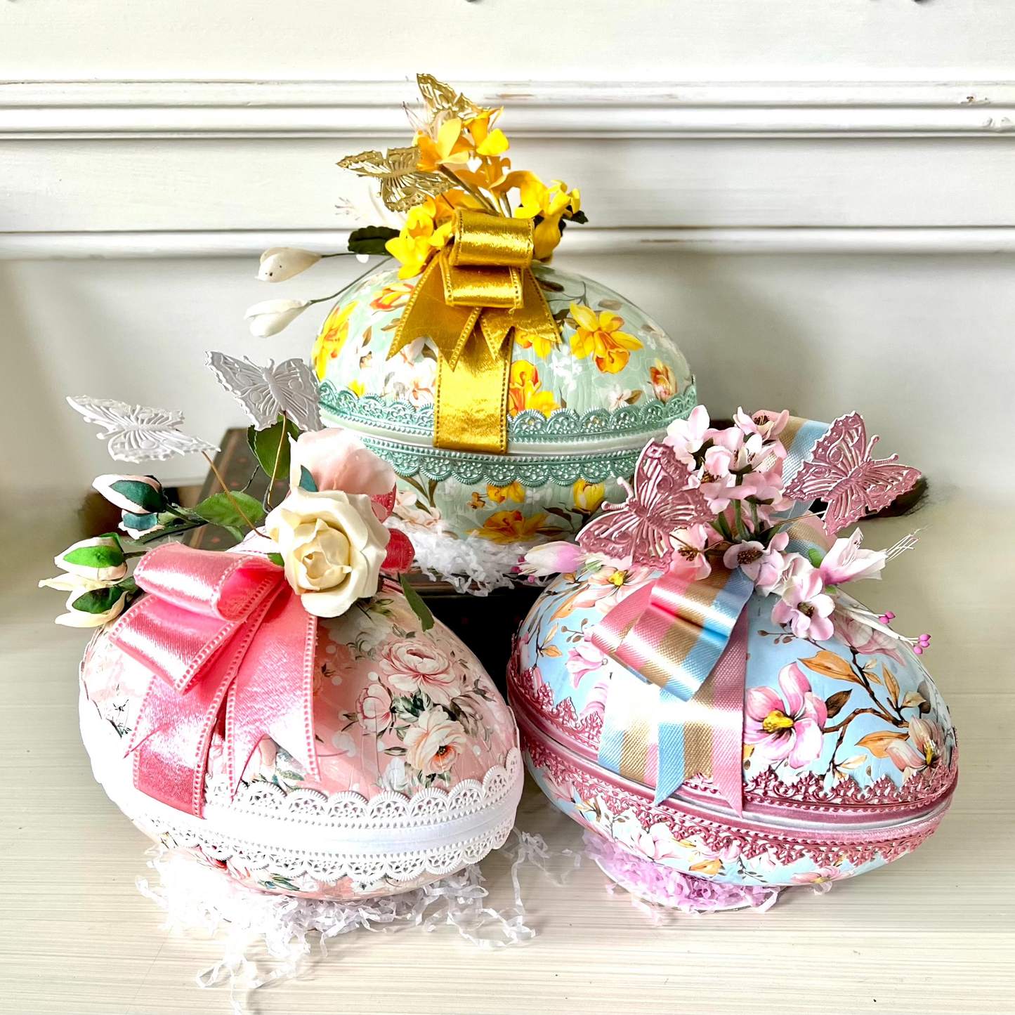 Floral Egg Box Cachette - Hand Made