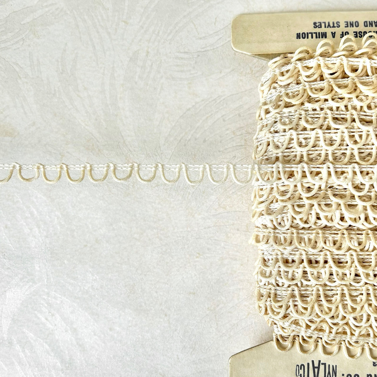 Antique_White_Draped_Loop_Fringe