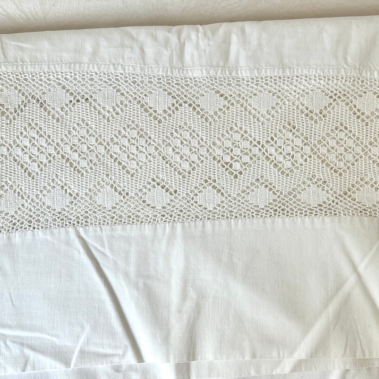 Vintage Cotton Crochet Insert Edge Sheet