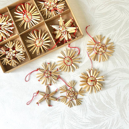 Box_Of_Straw_Ornaments