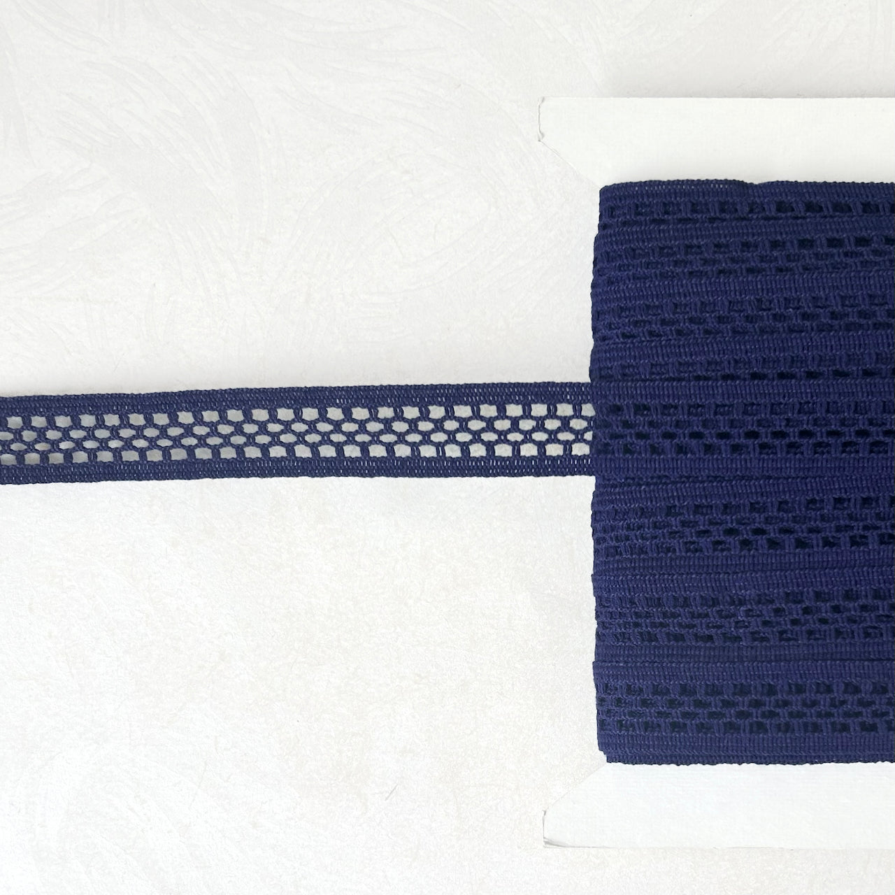 Cotton_Ladder_Cluny_Lace