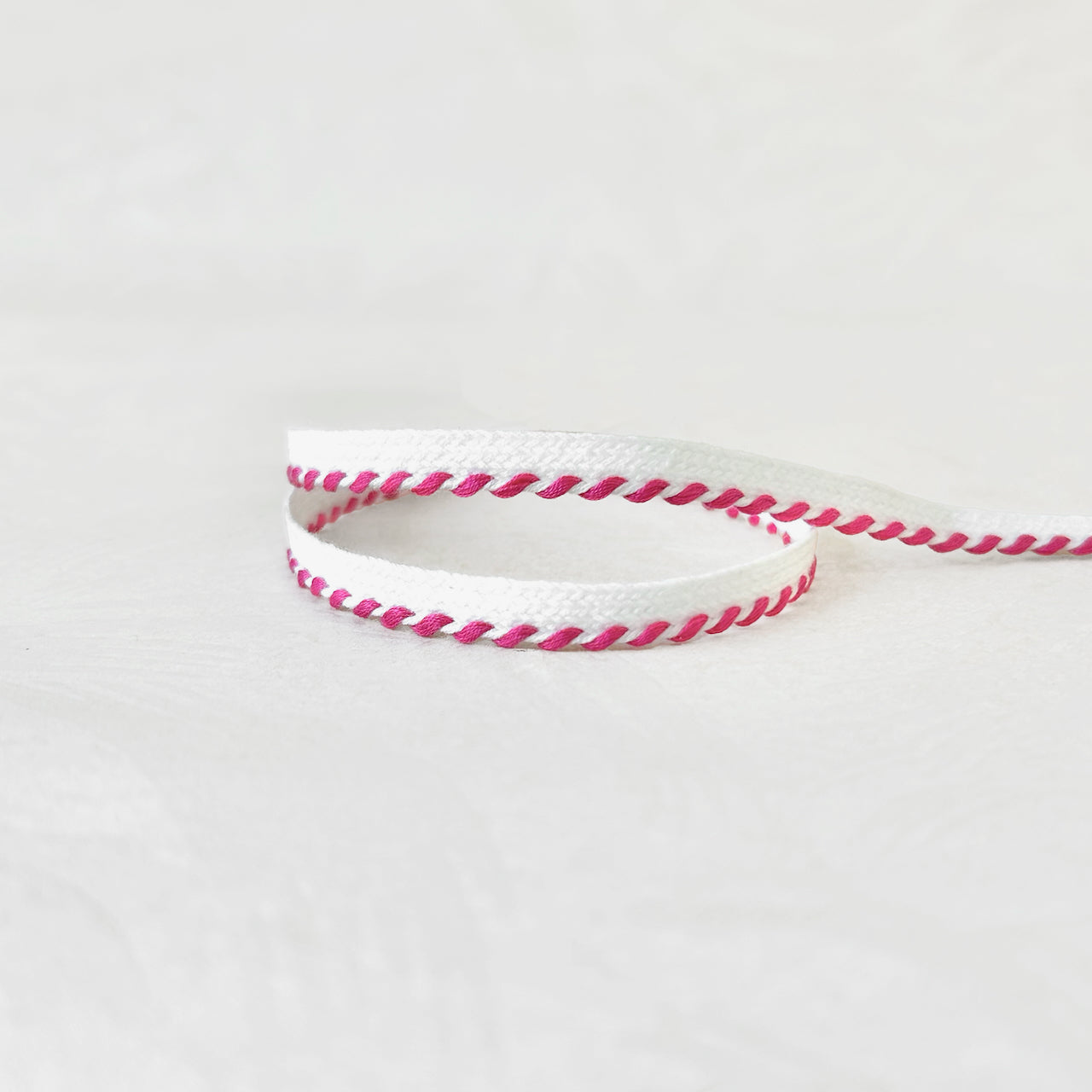 Cotton_Whip_Stitched_Edging