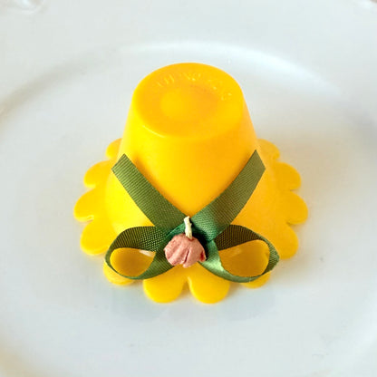 Yellow Scalloped Vintage Treat Baskets