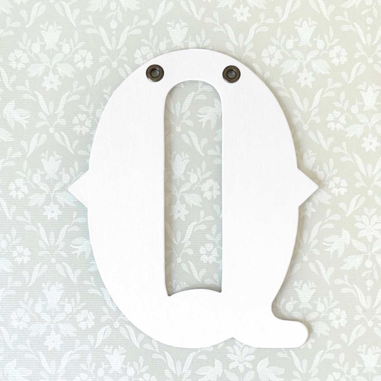 Die_Cut_Paper_Letters_Q
