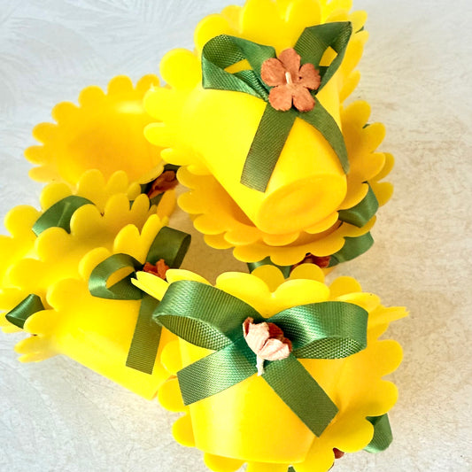Yellow Scalloped Vintage Treat Baskets
