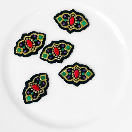 Embroidered_Jewel_Motief_Applique