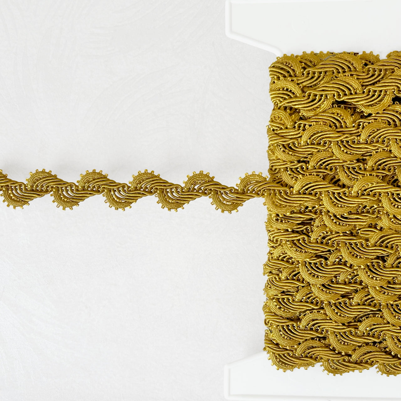 Fancy_Rayon_Scalloped_Braid