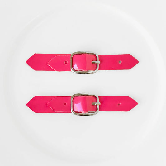 Faux_Leather_Accent_Buckle