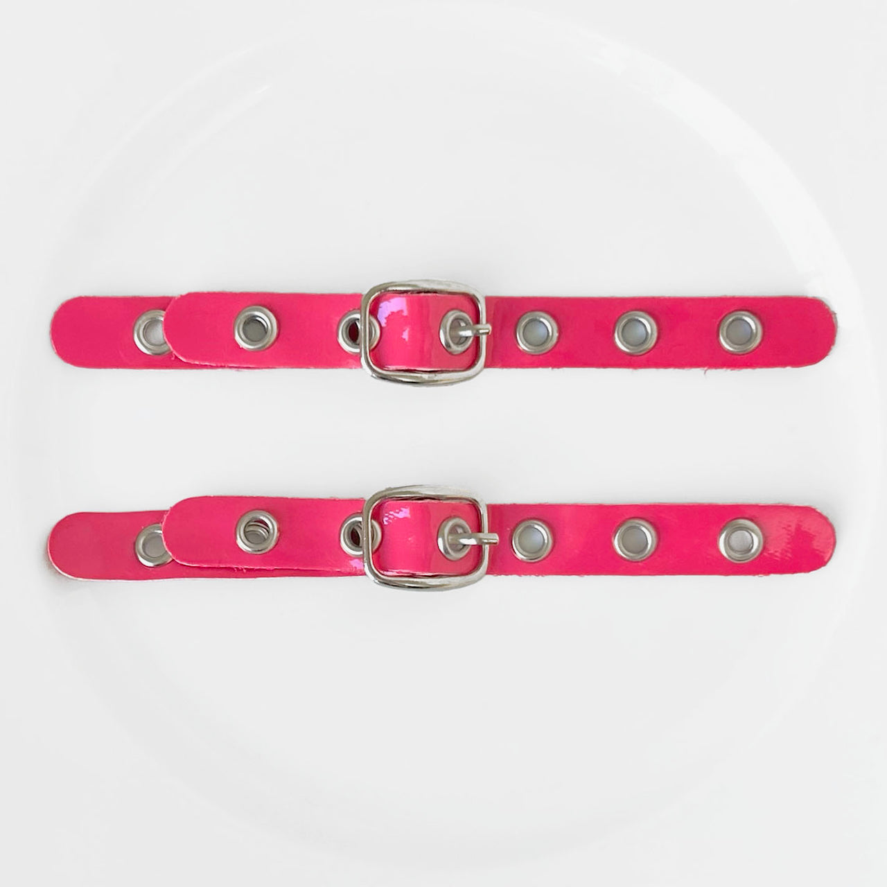 Faux_Leather_Accent_Buckle