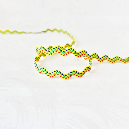 Feather_Stitch_Rick_Rack