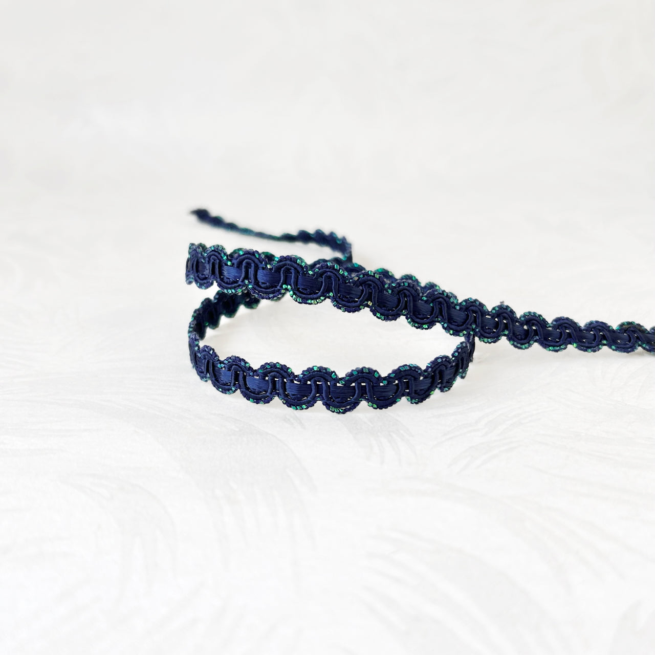 Iridescent_Inset_Braid