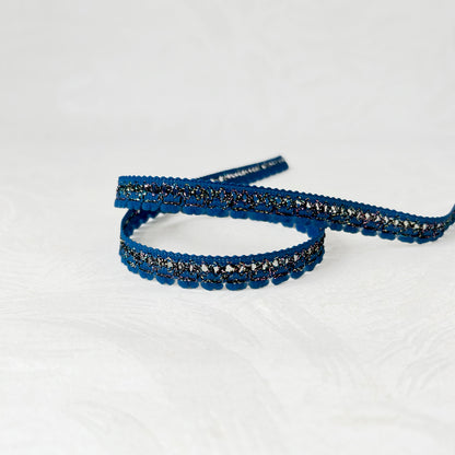 Iridescent_Puffy_Loop_Edge_Braid