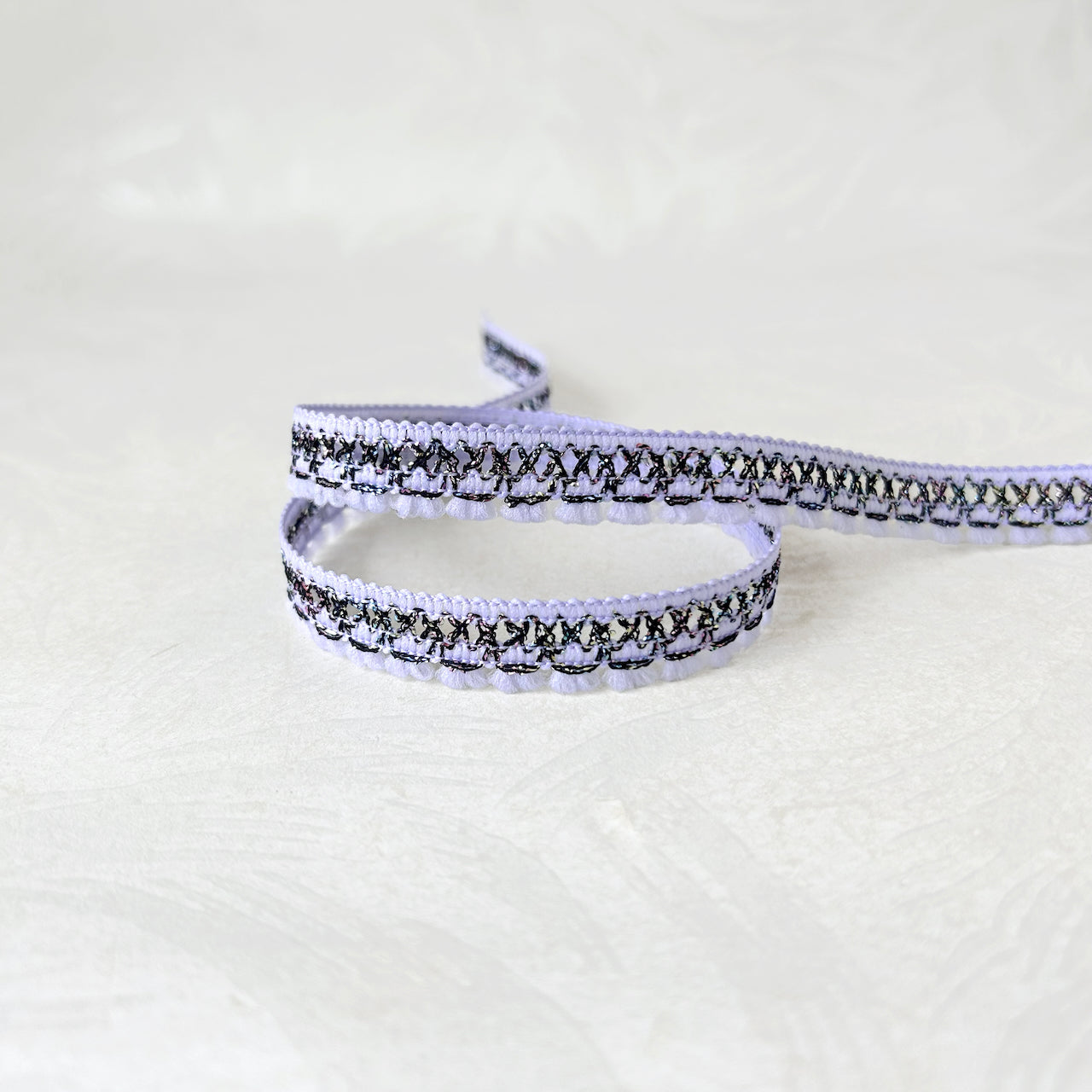 Iridescent_Puffy_Loop_Edge_Braid