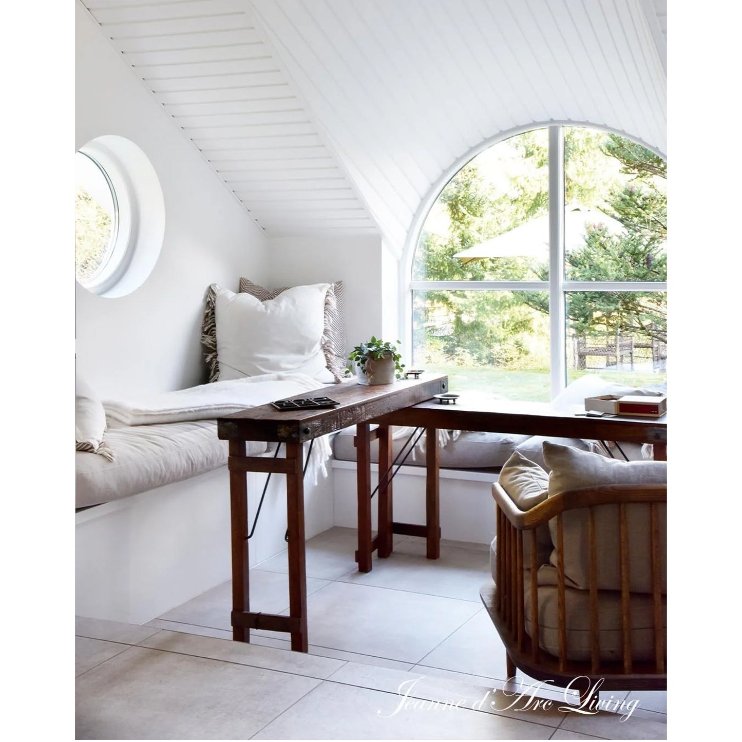 Jeanne d'Arc Living -  Issue #7, 2025