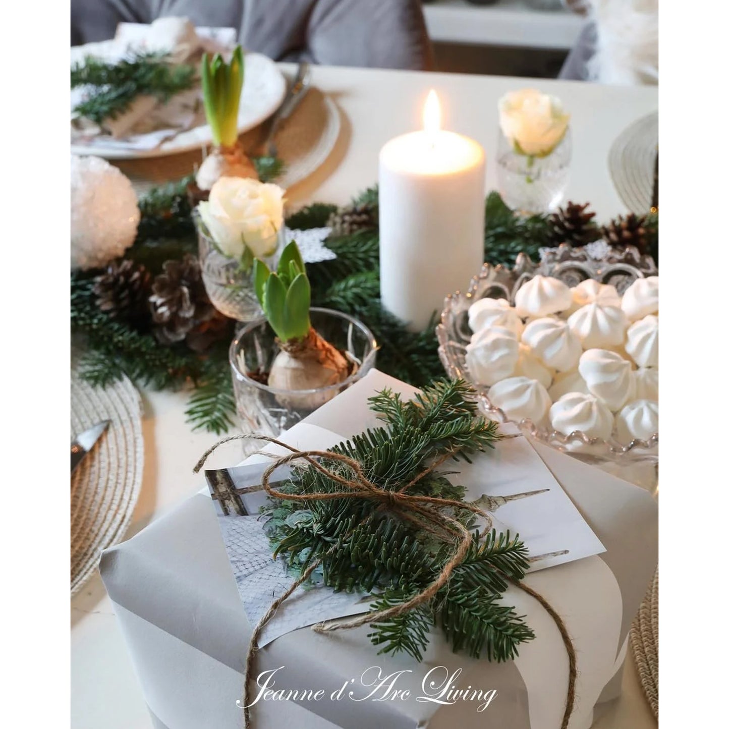 Jeanne d'Arc Living -  Issue #8, 2025