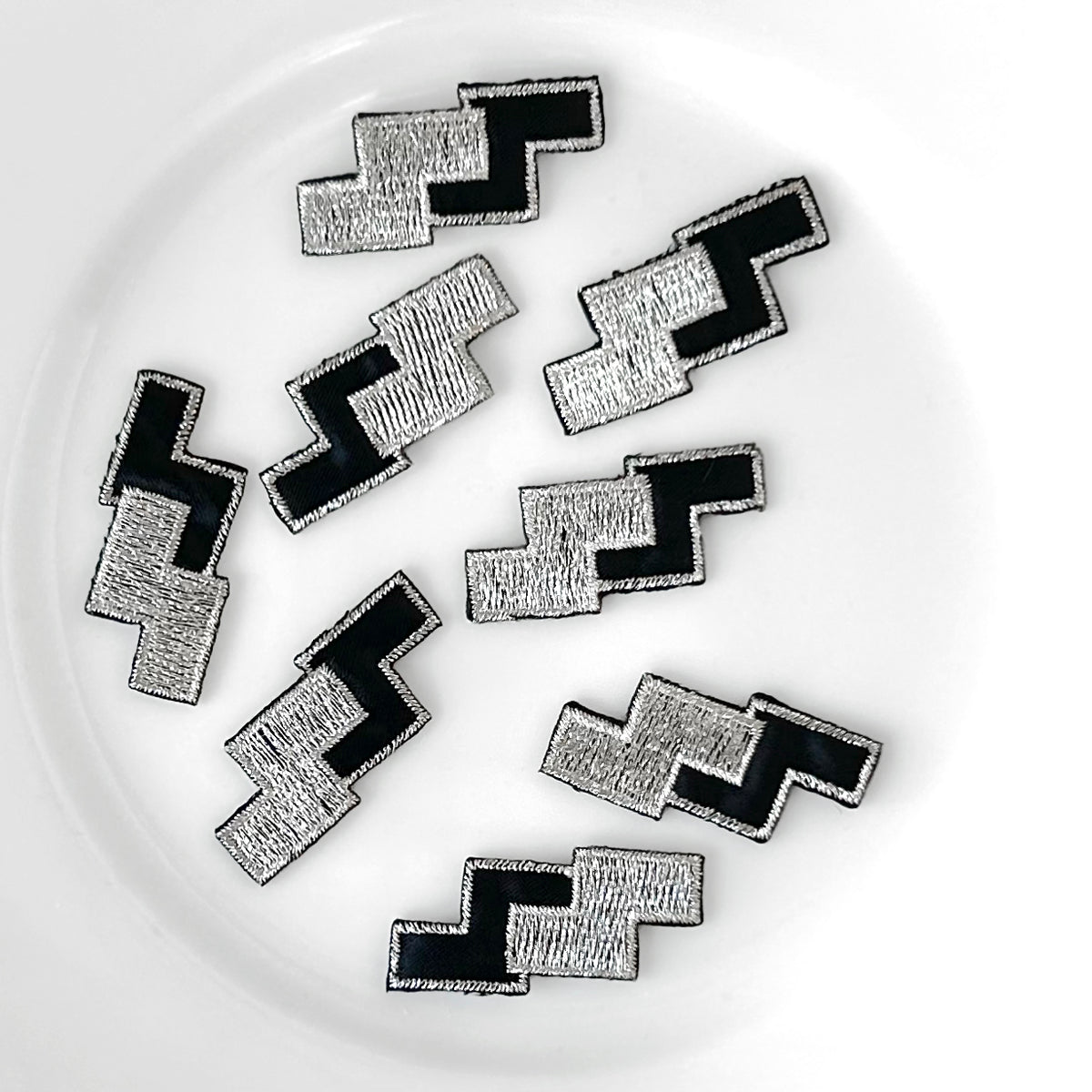 Lightning_Bolt_Appliques