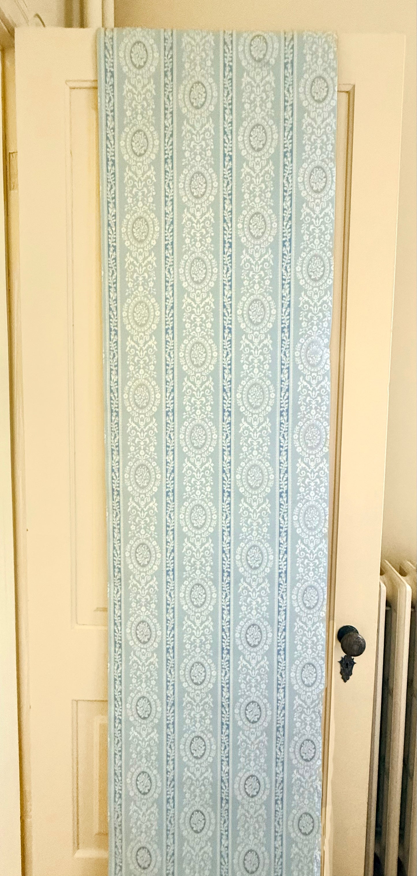 Vintage Wallpaper - Marie Antoinette