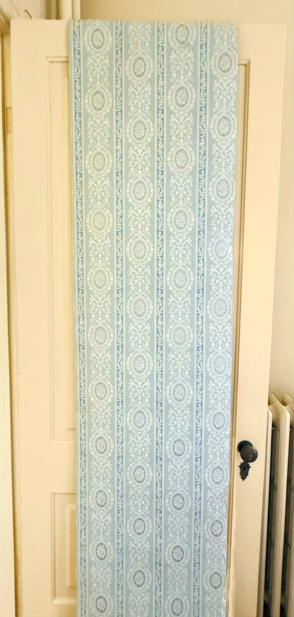 Vintage Wallpaper - Marie Antoinette
