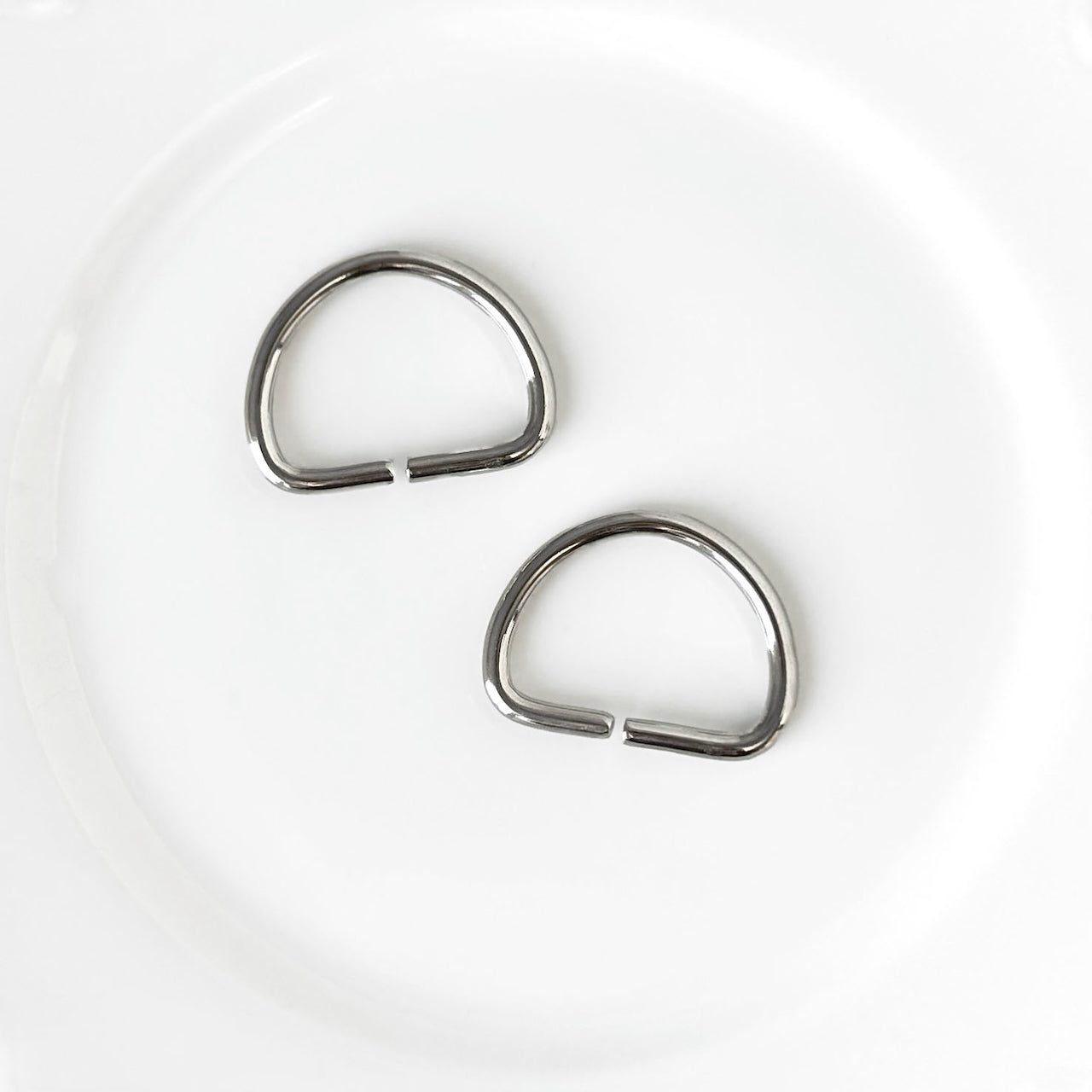 Metal D-Rings 1.25"