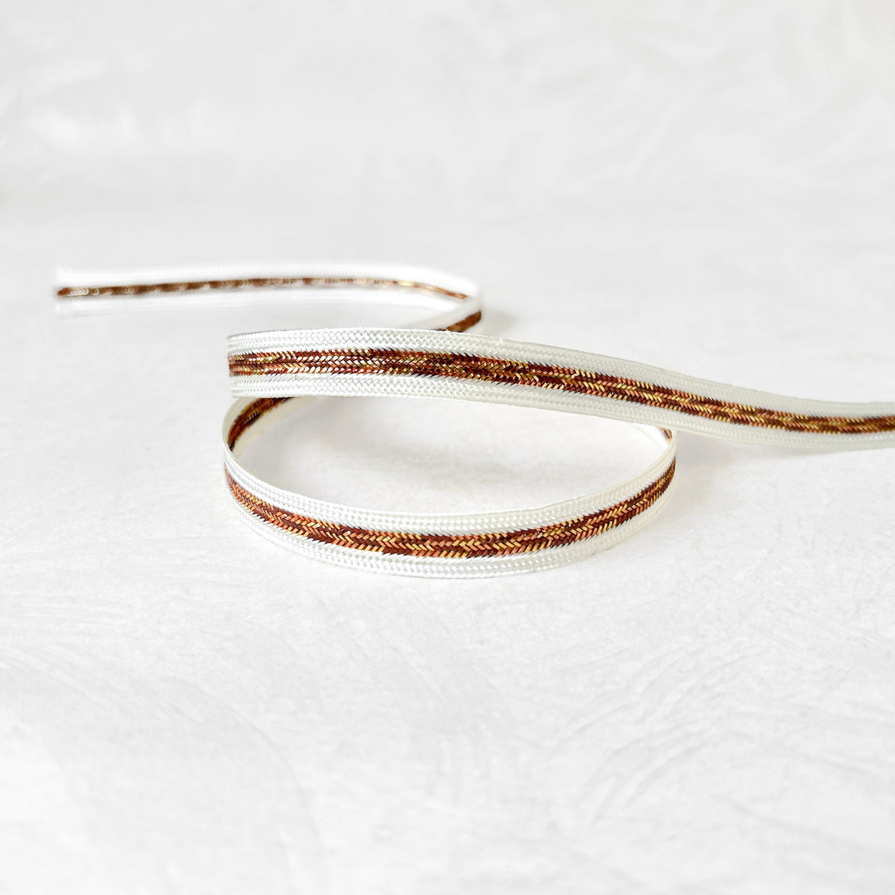 Metallic_Center_Stripe_Braid