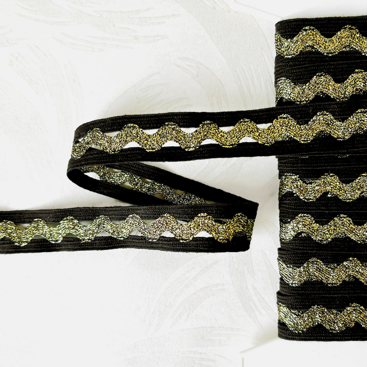 Metallic Decorative Ric Rac Braid - Multiple Colorways – Rose Mille