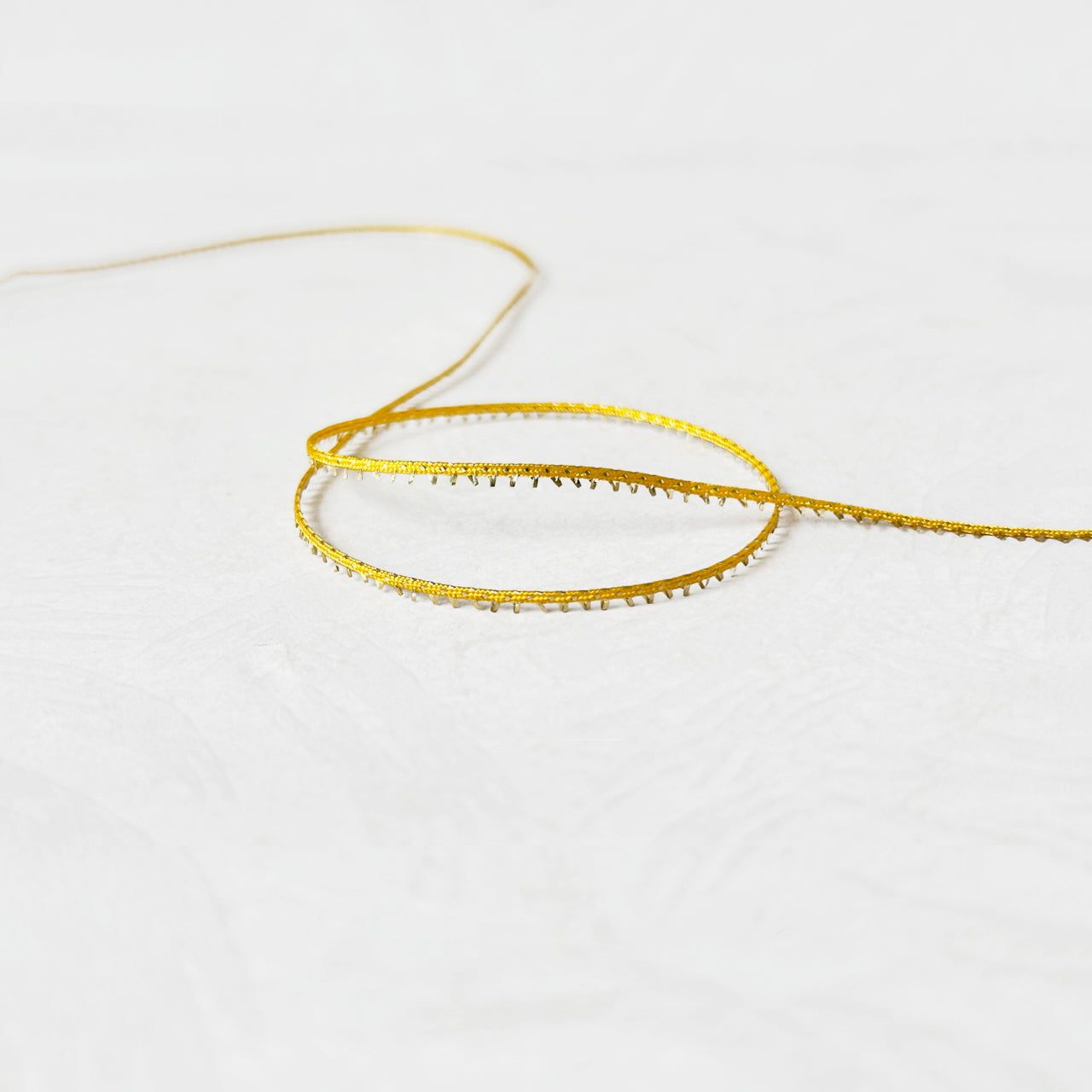Metallic_Picot_Edge_Trim