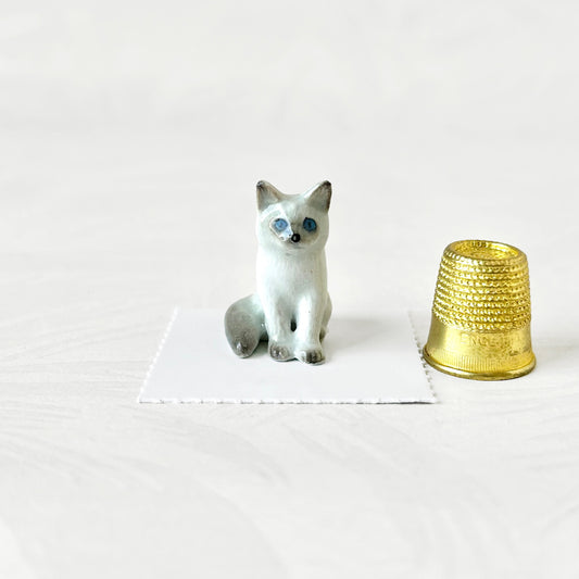 Mini_Porcelain_Cat