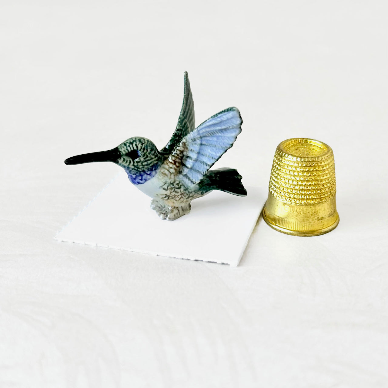 Miniature_Porcelain_Hummingbird