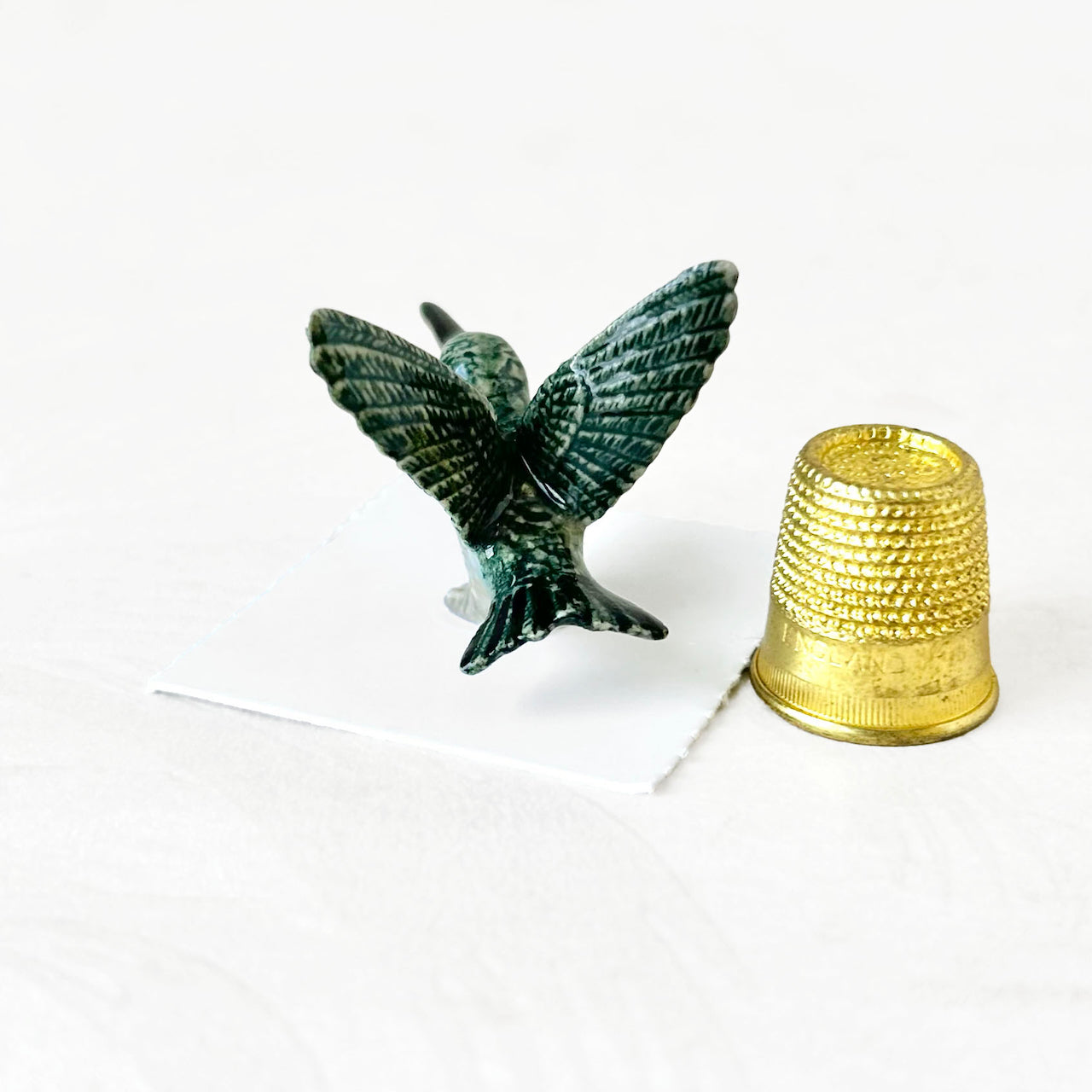 Miniature_Porcelain_Hummingbird