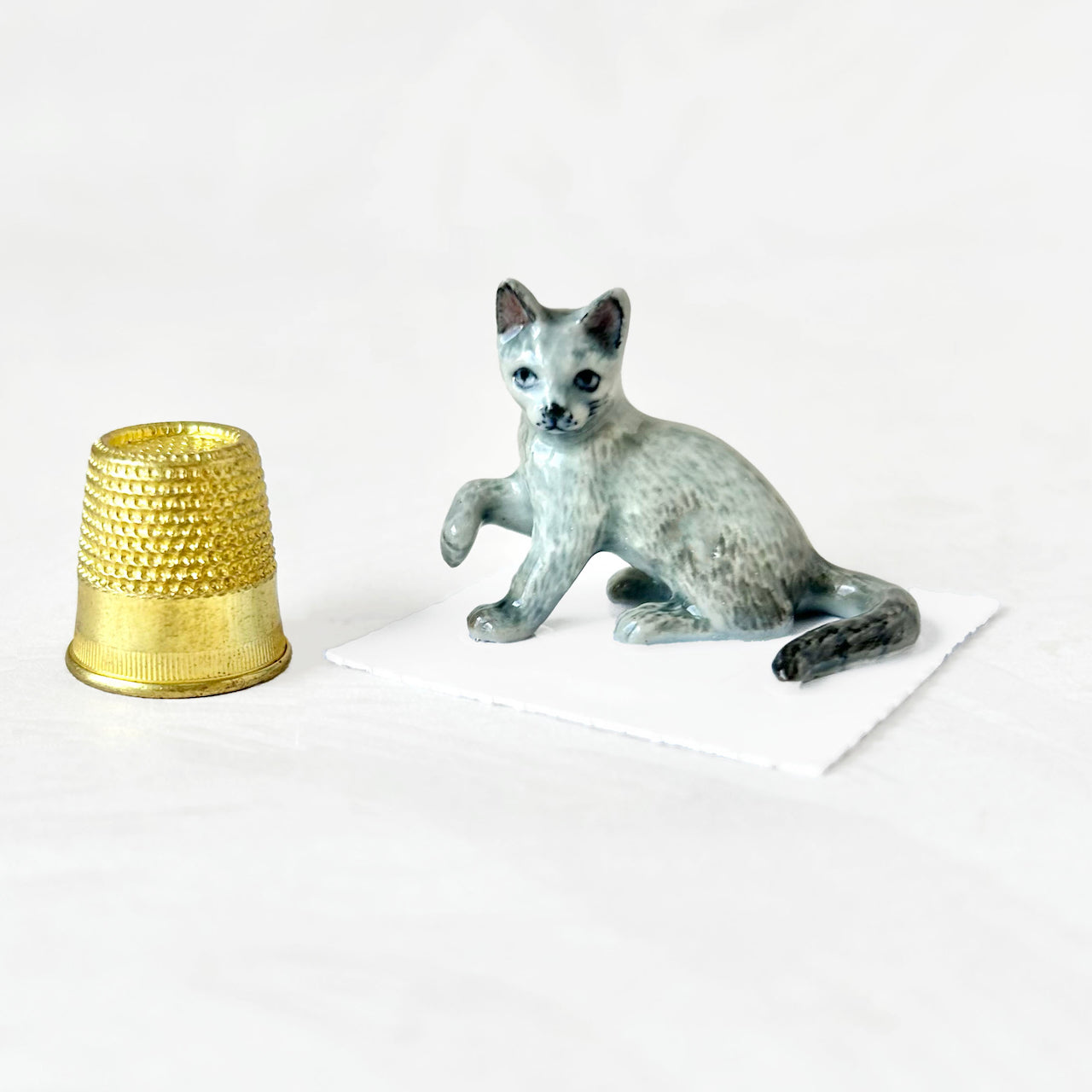 Miniature_Porcelain_Russian_Blue_Kitten