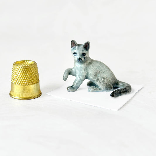 Miniature_Porcelain_Russian_Blue_Kitten