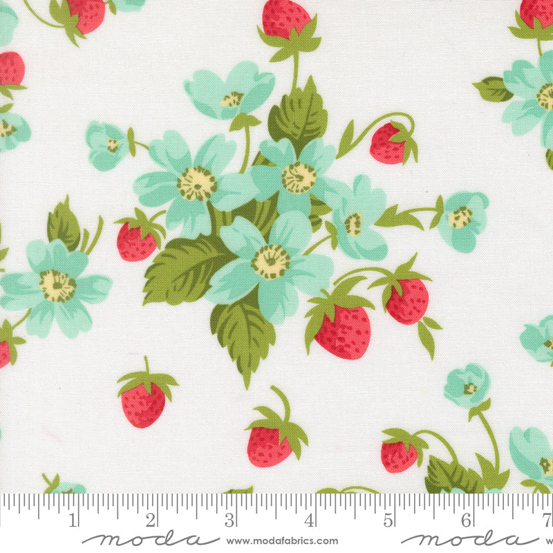 Moda_In_Bloom_Floral_Strawberries_Fabric