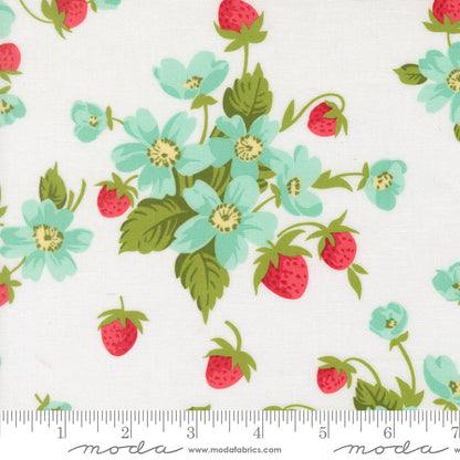Moda_In_Bloom_Floral_Strawberries_Fabric