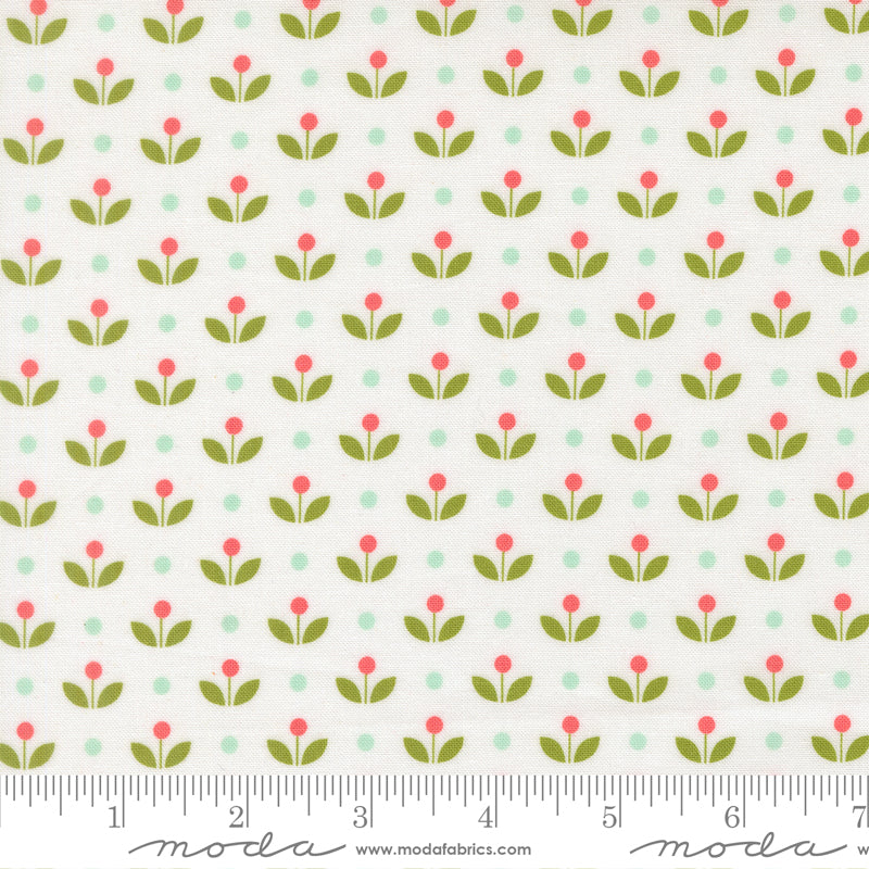 Moda_Mayfair_Ditsy_Fabric_White