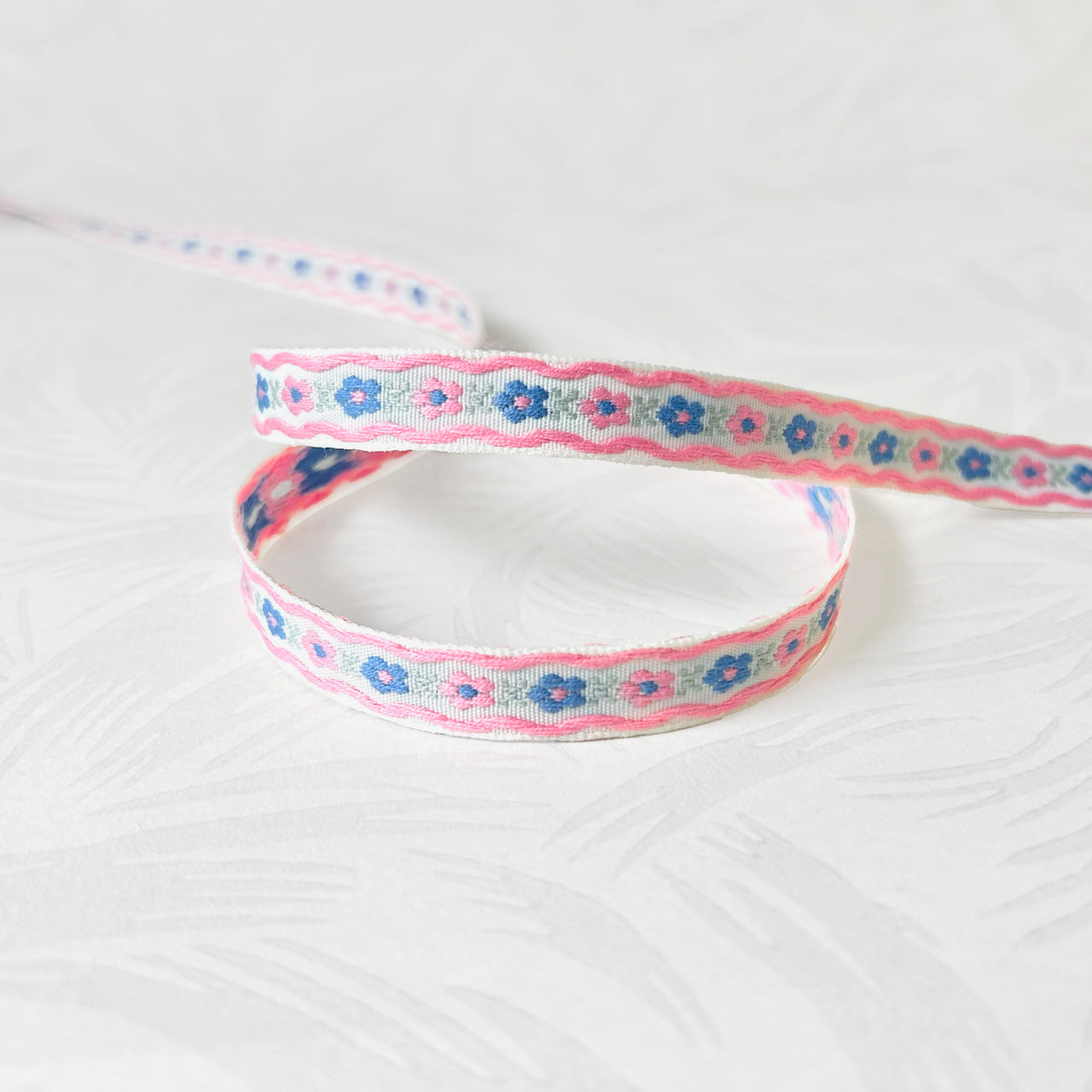 Narrow_Floral_Jacquard_Ribbon