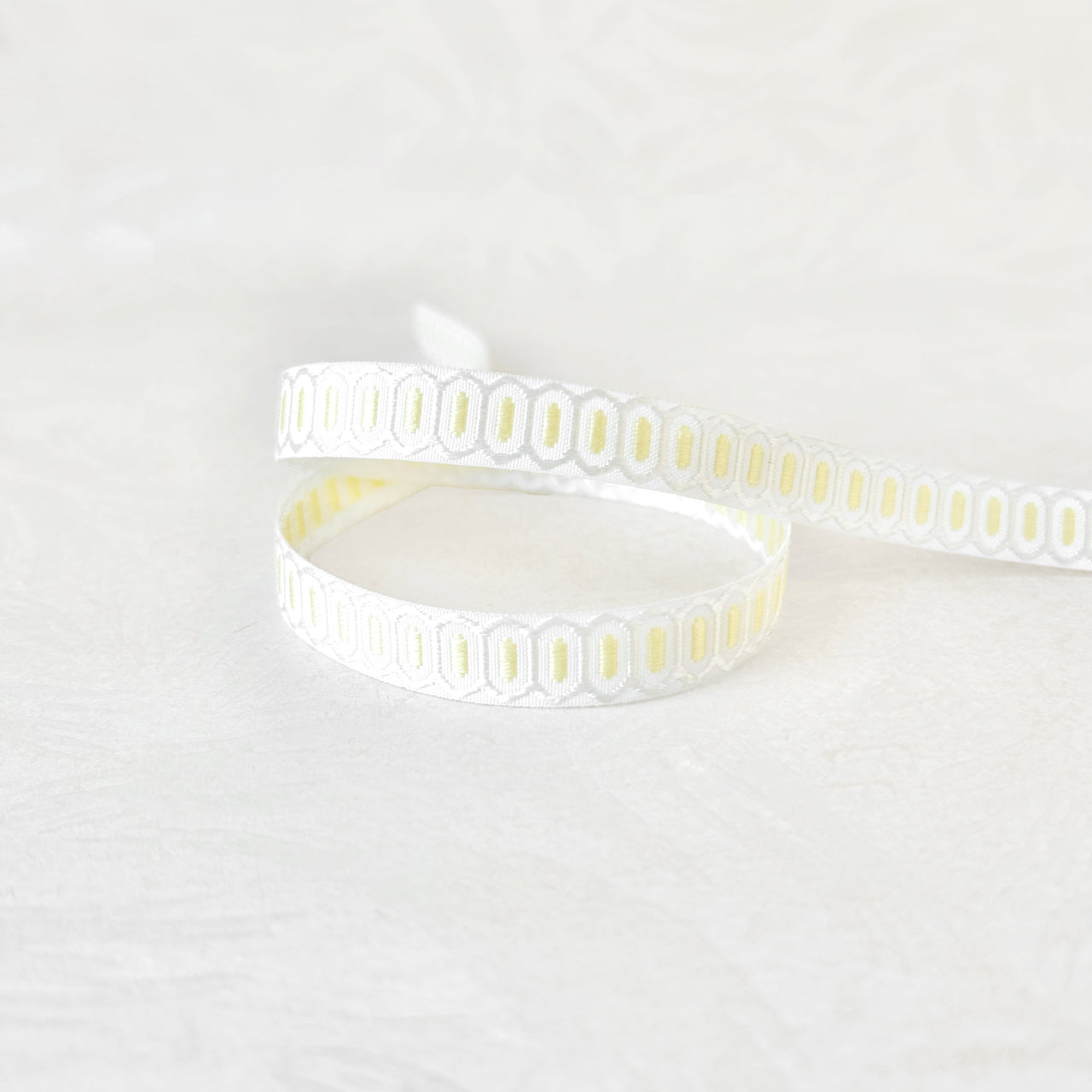 Oval_Jacquard_Ribbon