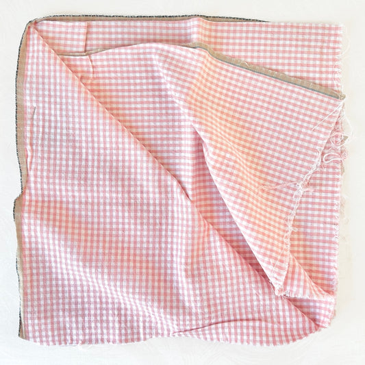 Pink_Checkered_Fabric