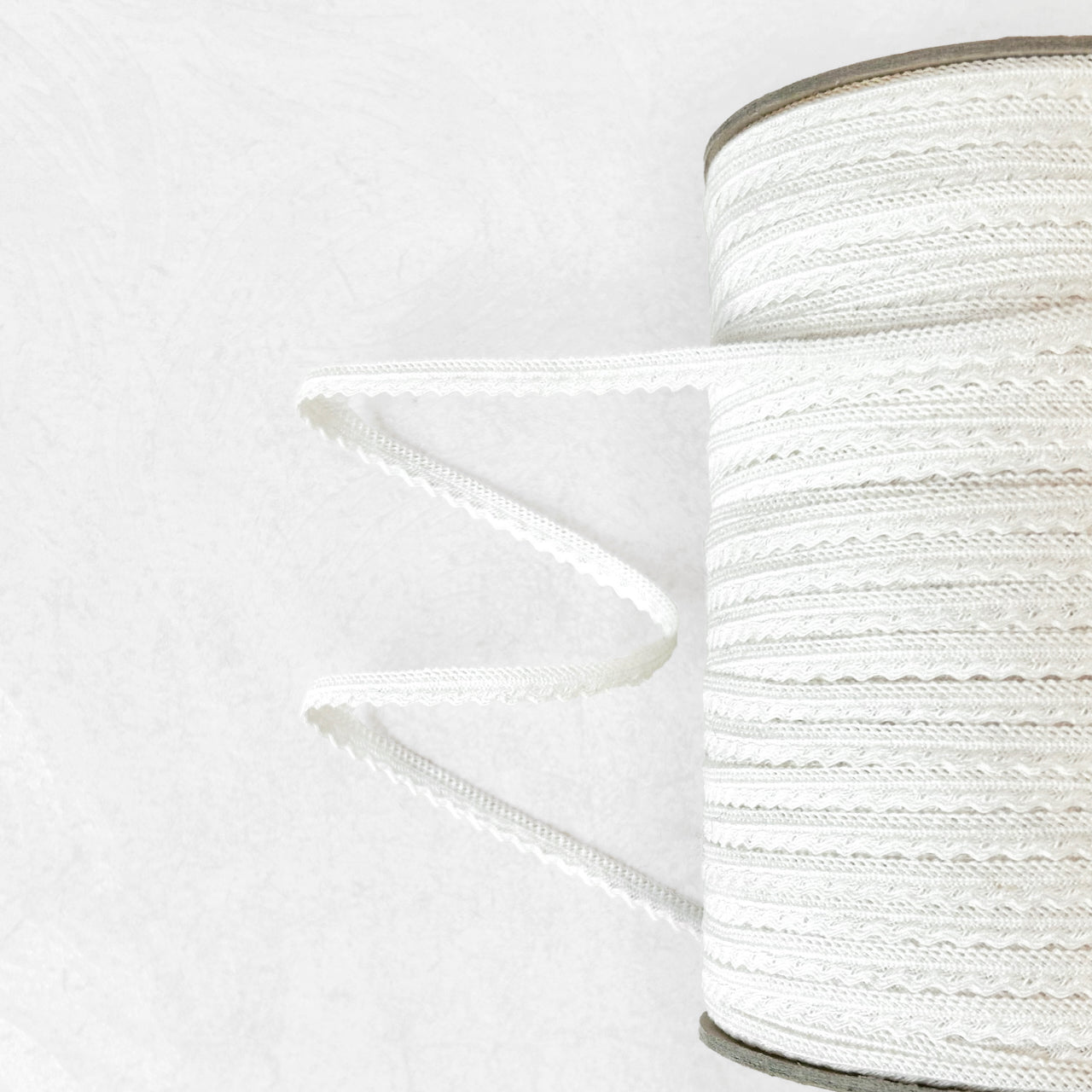 Pretty_Scalloped_Edge_Trim